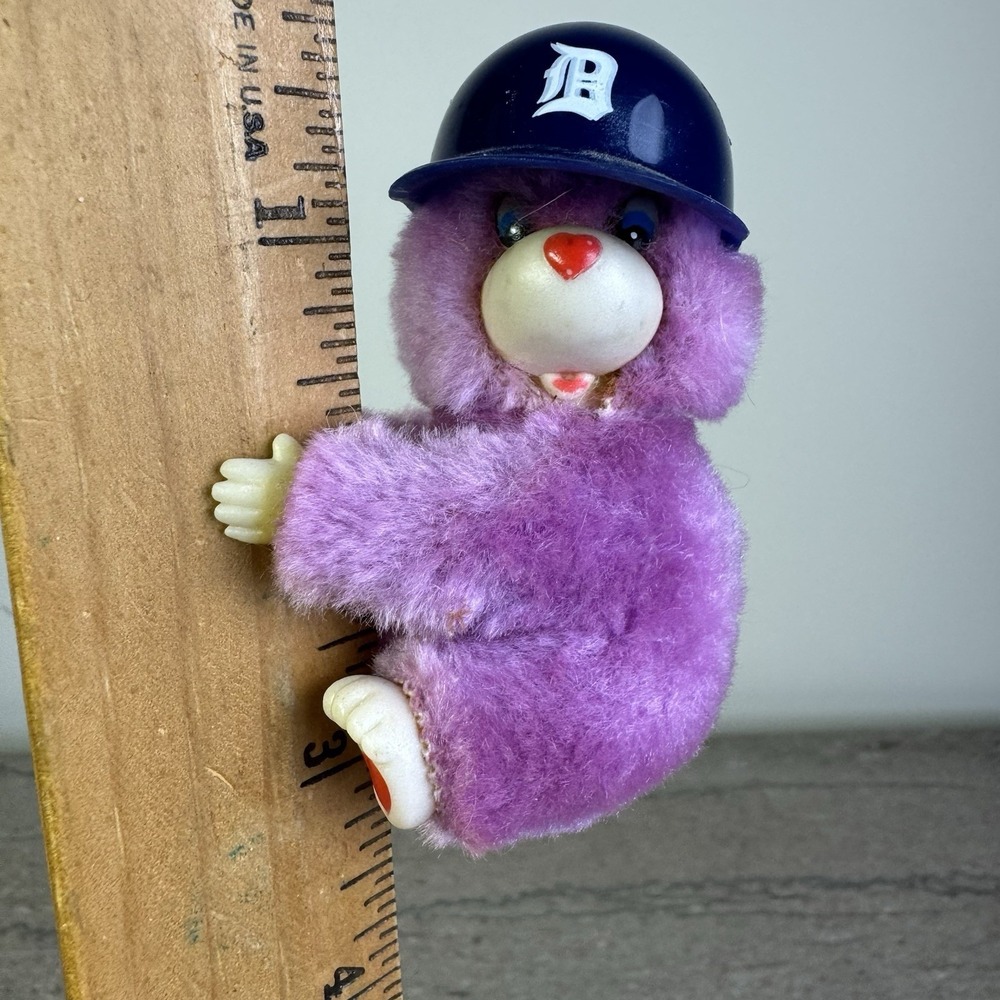 The Detroit Tigers Vintage Purple Care Bear Pencil Gripper Hugger Toy 1980s Rare
